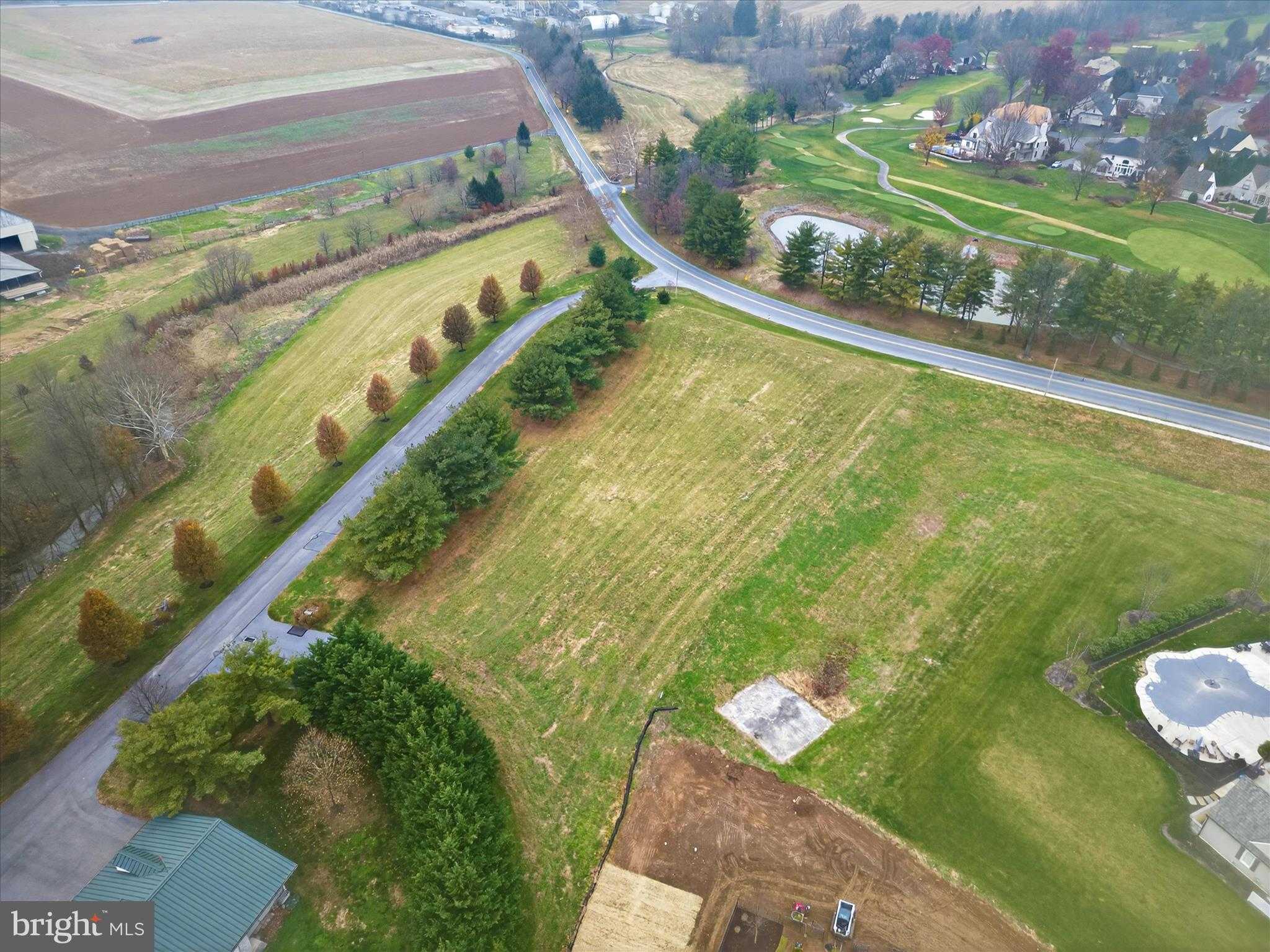 Meadowbreeze Ln photo 24