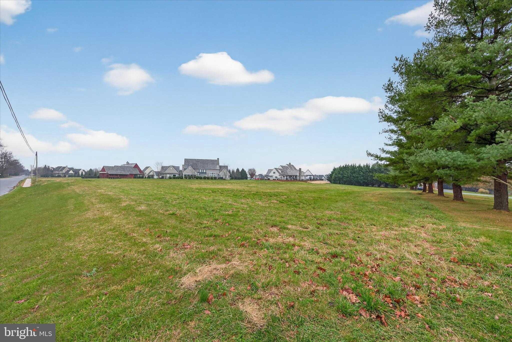 Meadowbreeze Ln photo 26