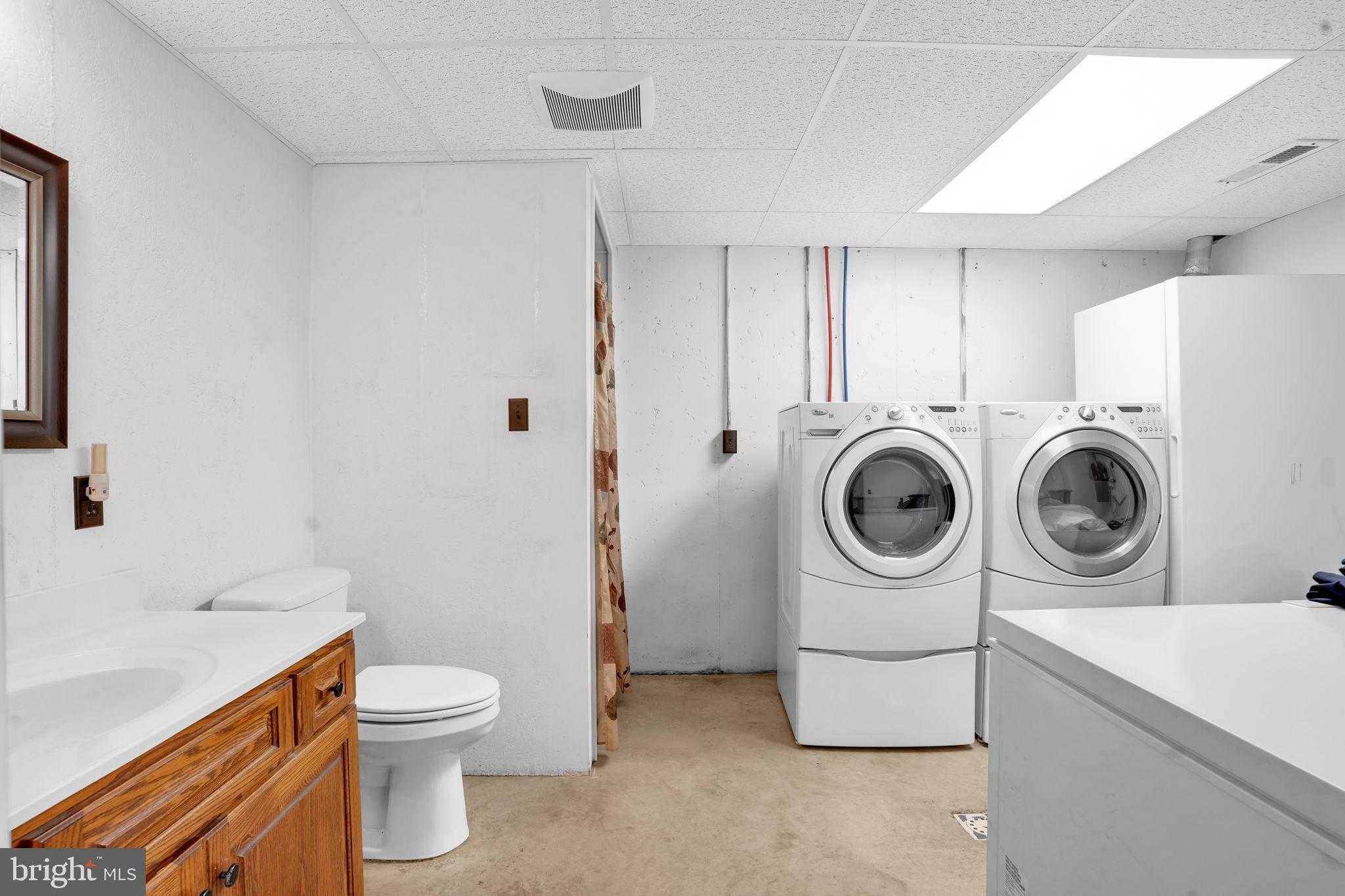 7848 Route 104 photo 33