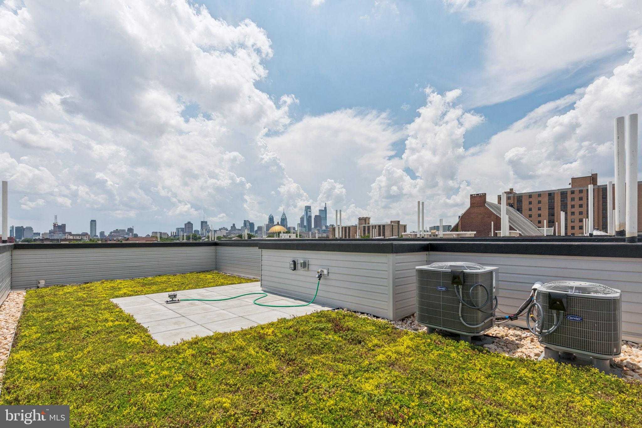 962 N 6th St photo 44