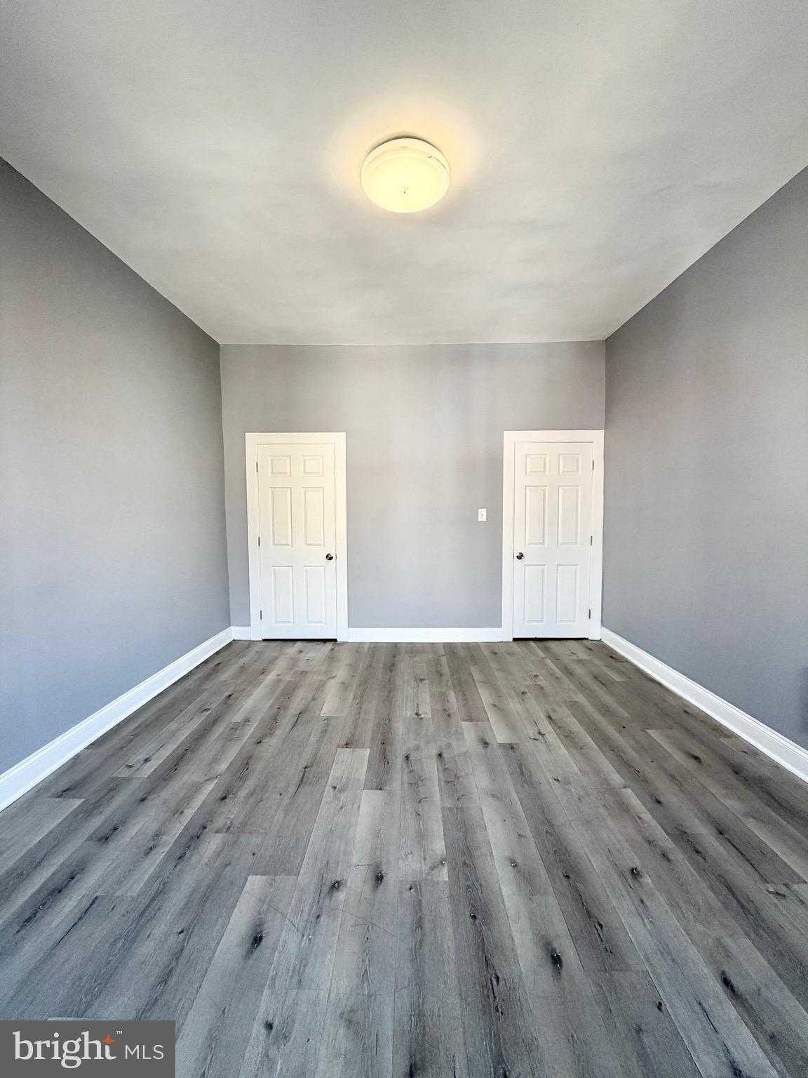 2820 Woodbrook Ave photo 12