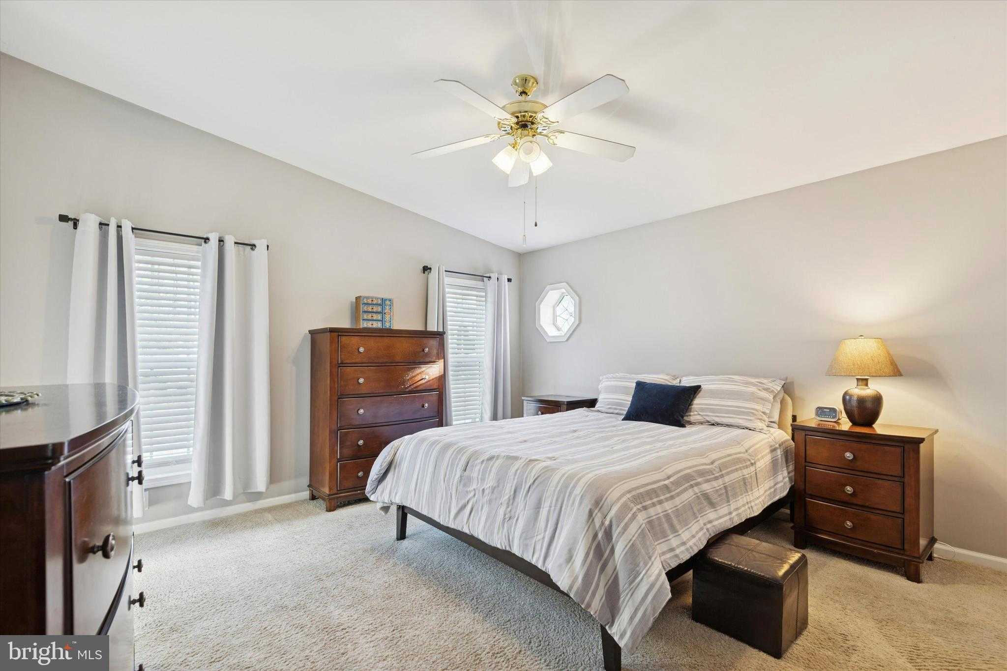 1077 Scenic View Dr photo 9