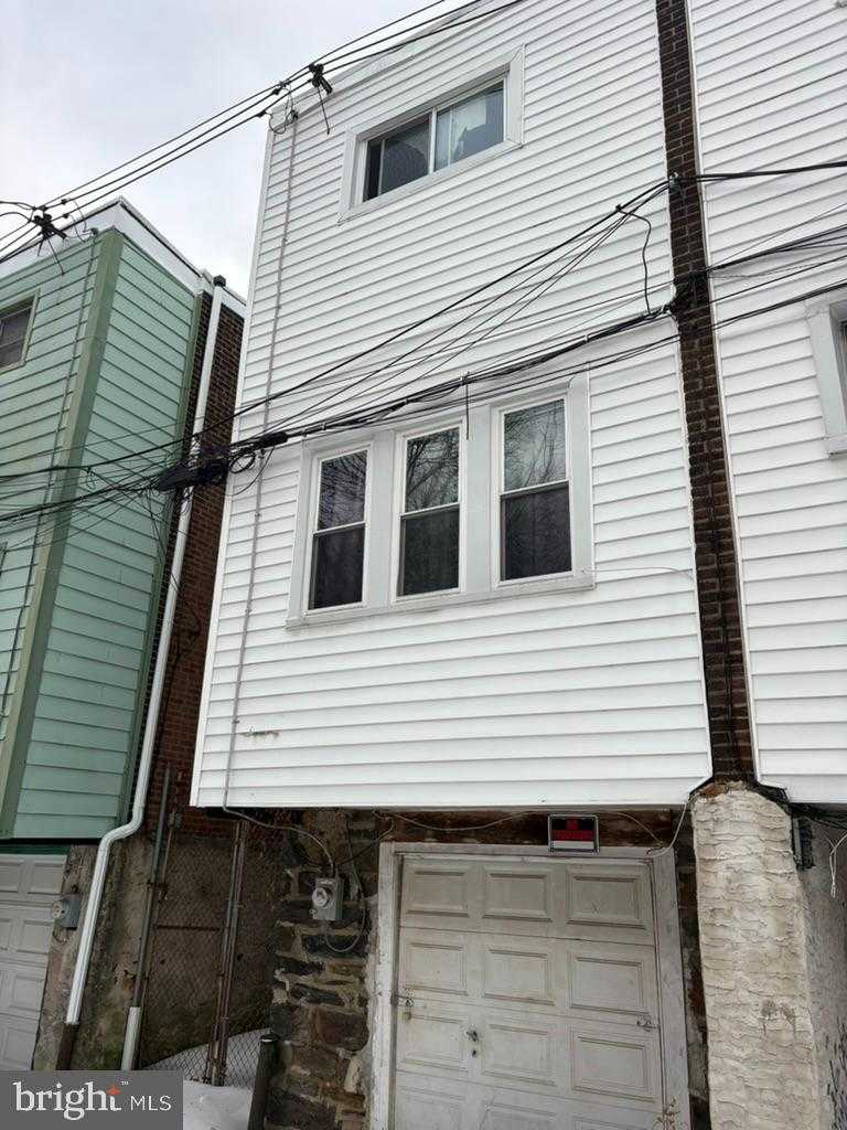 1139 S 55th St photo 2