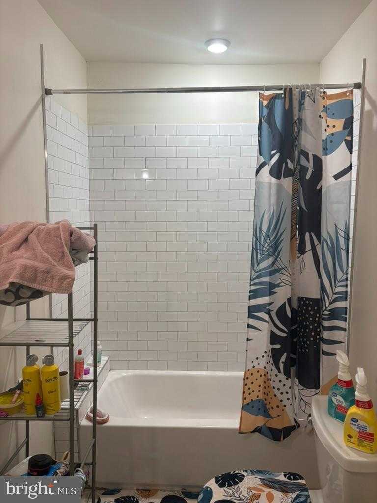 1139 S 55th St photo 4