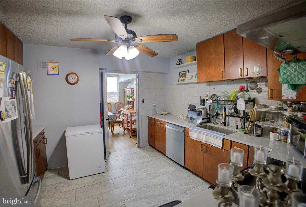 7111 Park Heights Ave Unit 812 photo 8