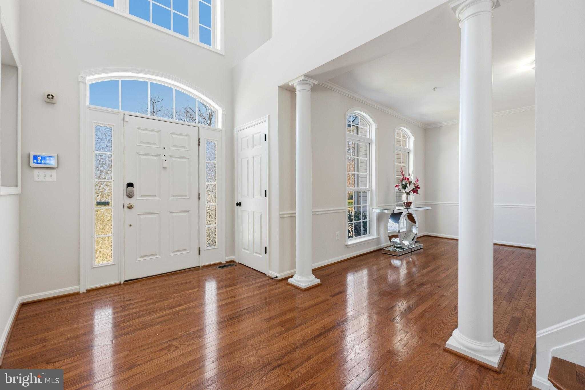 1305 River Birch Pl photo 3