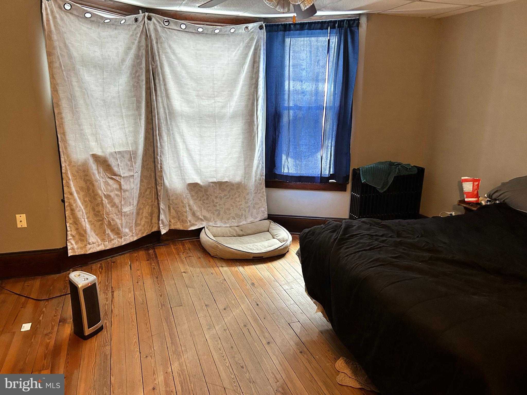 539 Arlington St photo 12