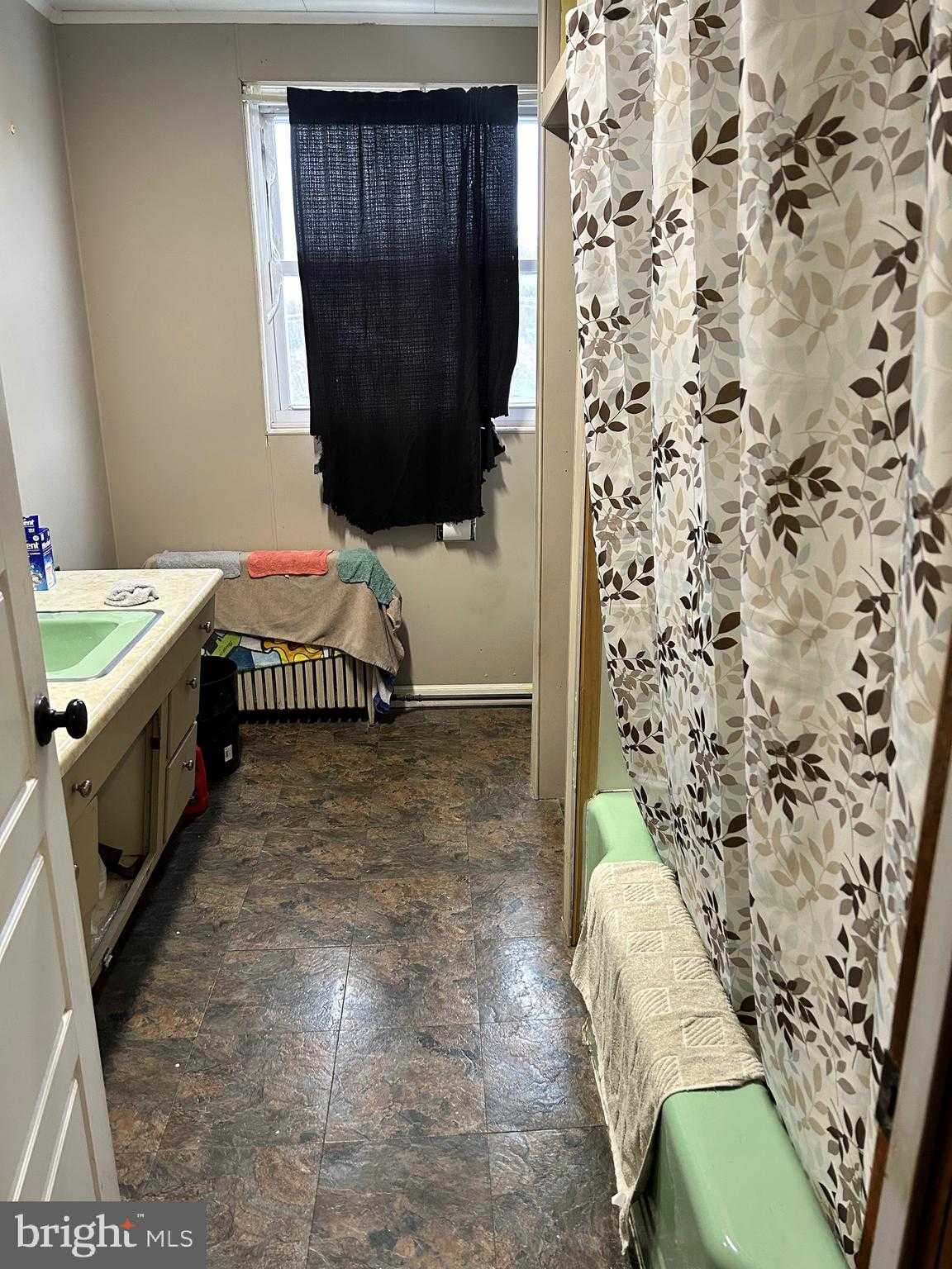 539 Arlington St photo 20