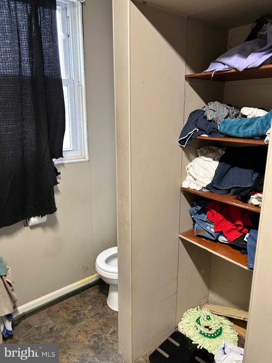 539 Arlington St photo 21