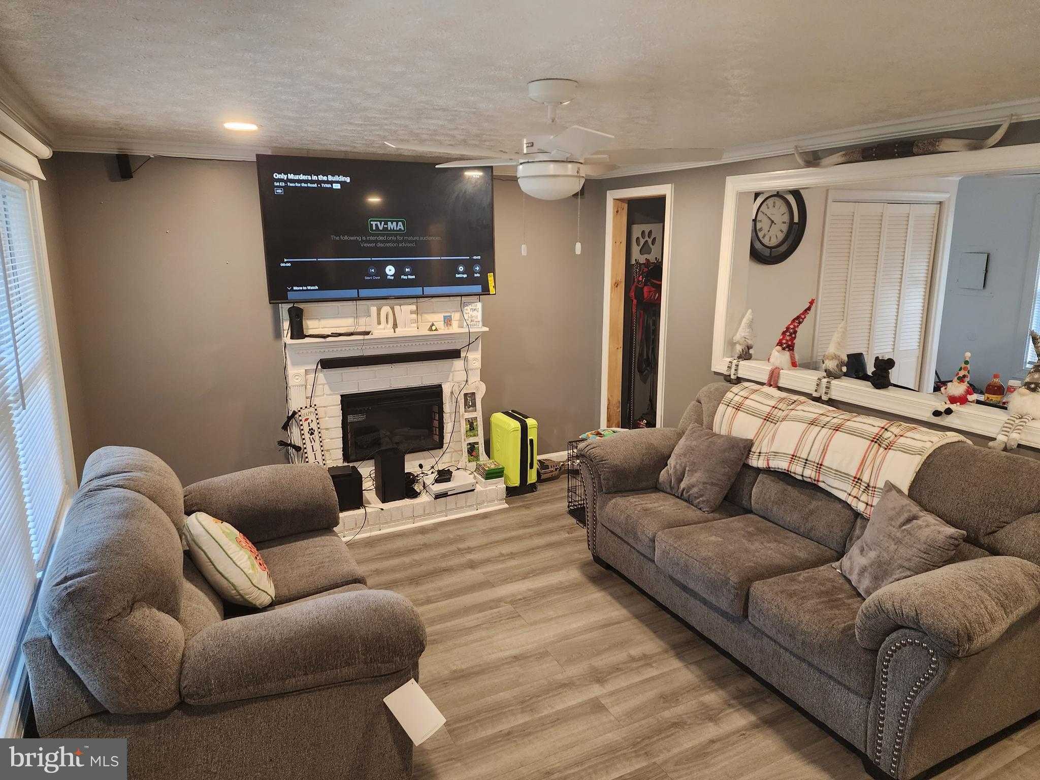 228 Three Cedars Ln photo 5