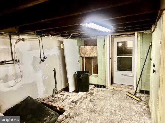 331 S Maple St photo 35