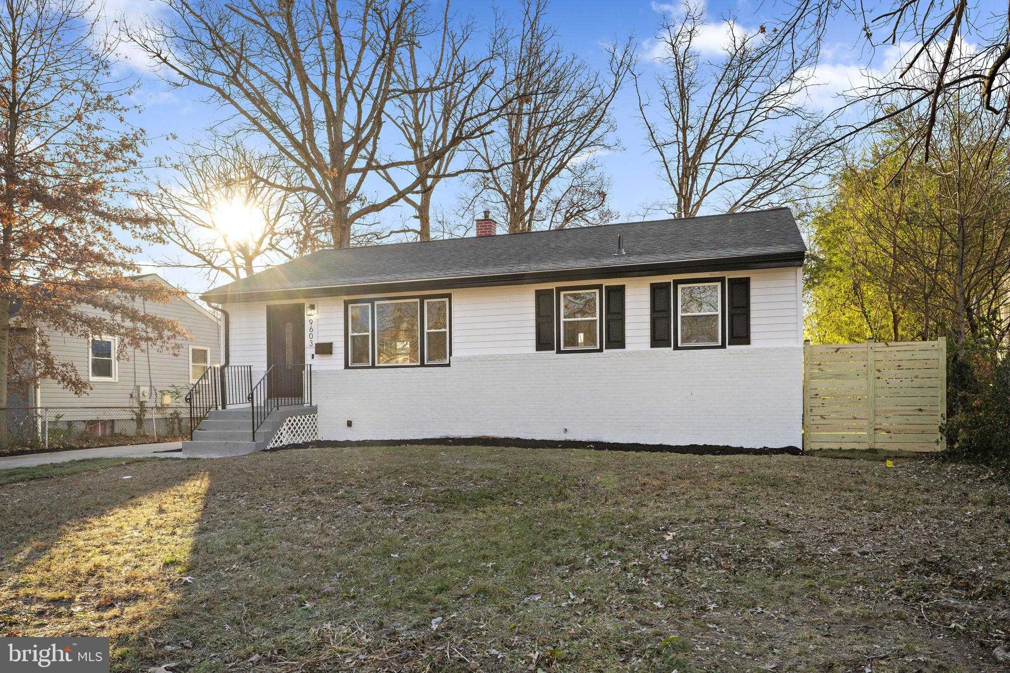 9603 Woodland Ave photo 2