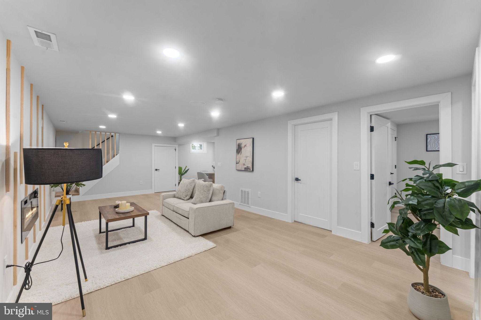 9603 Woodland Ave photo 39