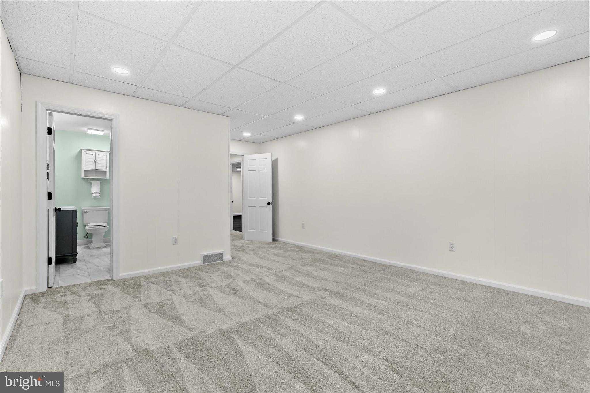 551 Strites Rd photo 32