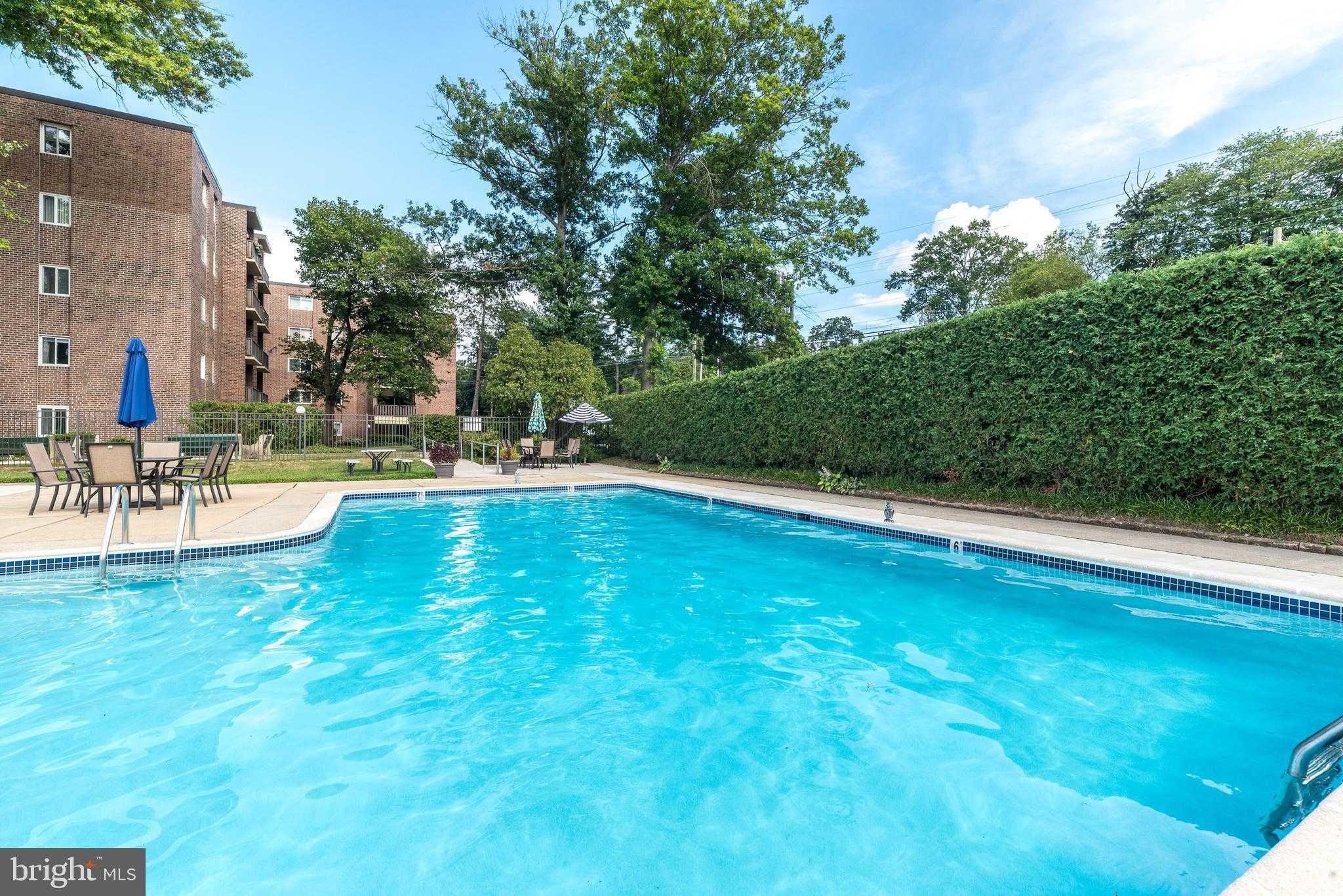 1610 the Fairway photo 29