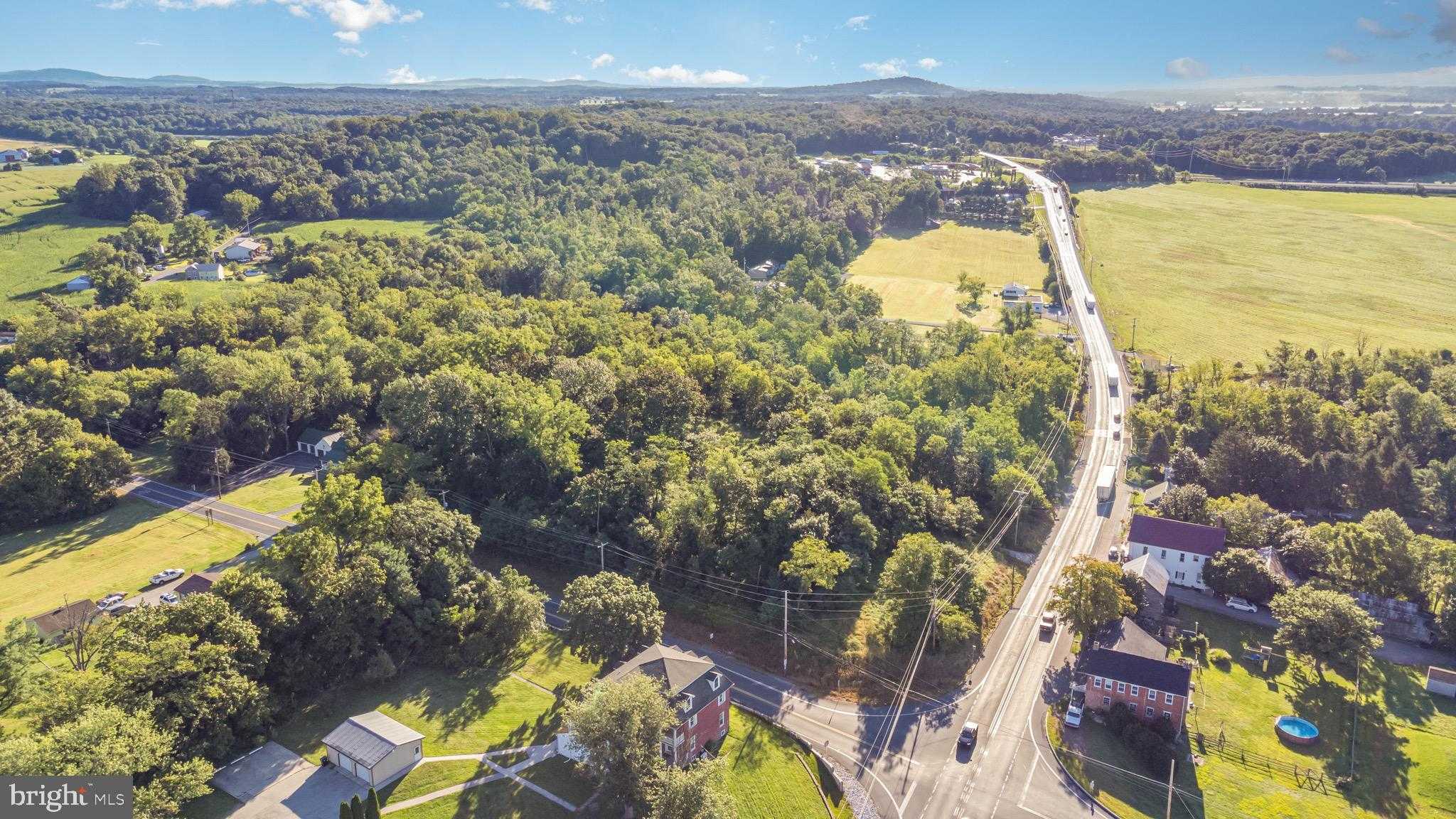 2828 Heidlersburg Rd photo 48