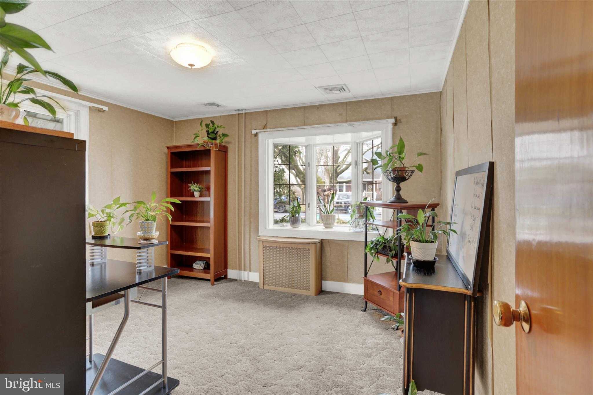 6221 Blue Bird Ave photo 5