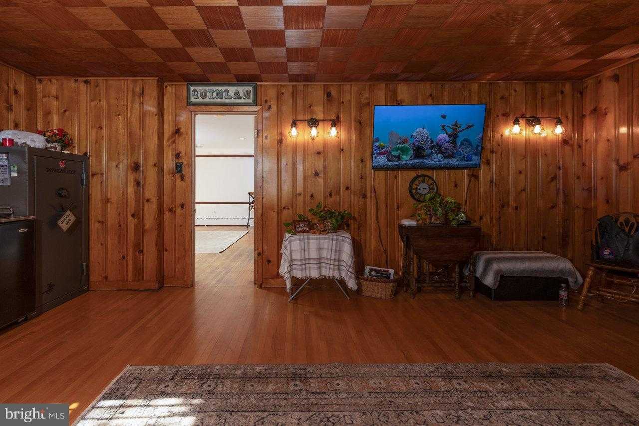 133 Shenell Dr photo 9