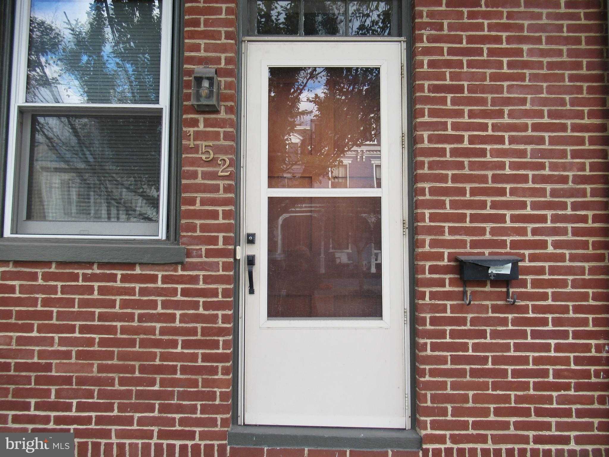 152 W South St photo 21