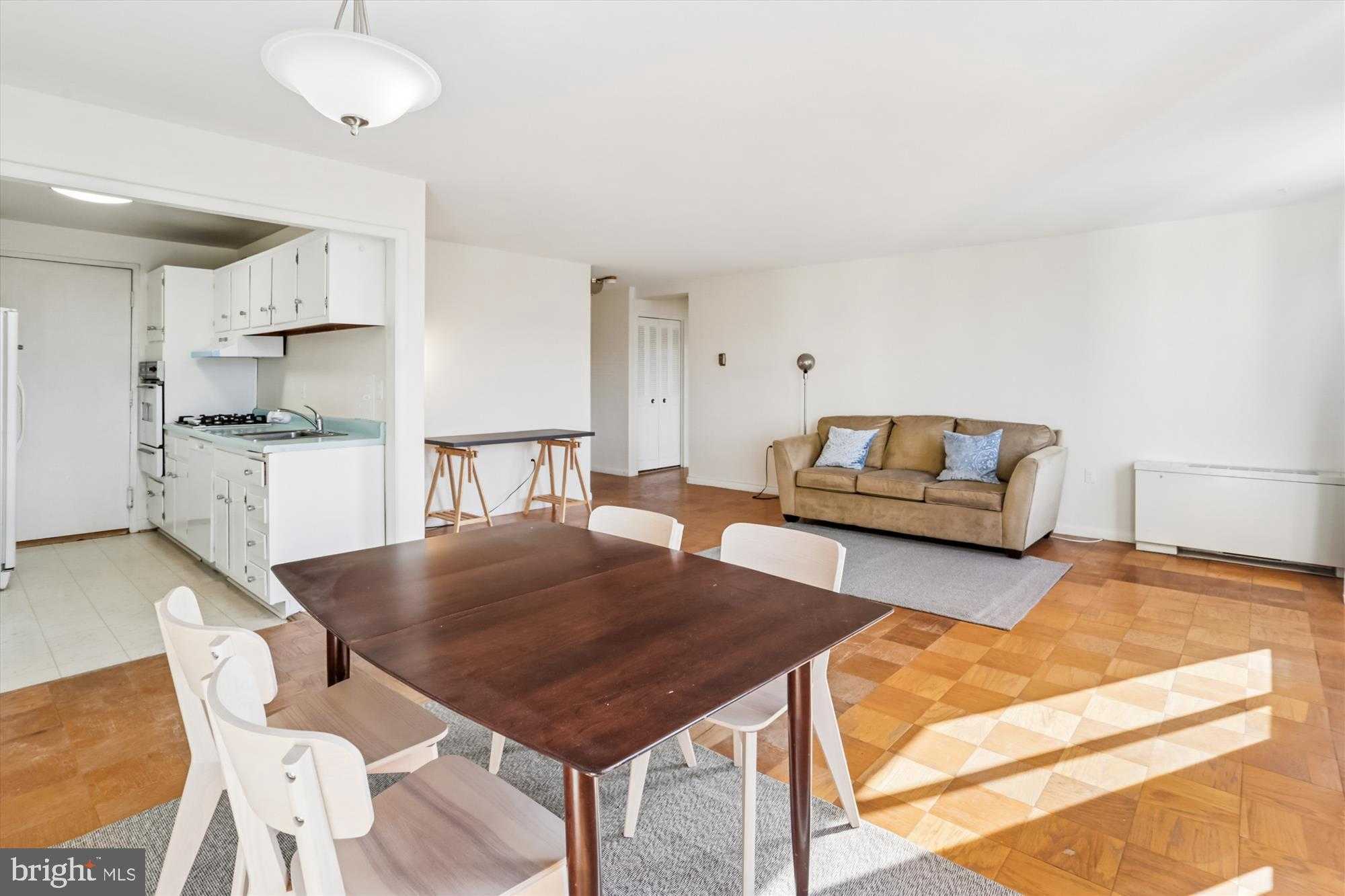 10201 Grosvenor Pl Apt 1226 photo 14