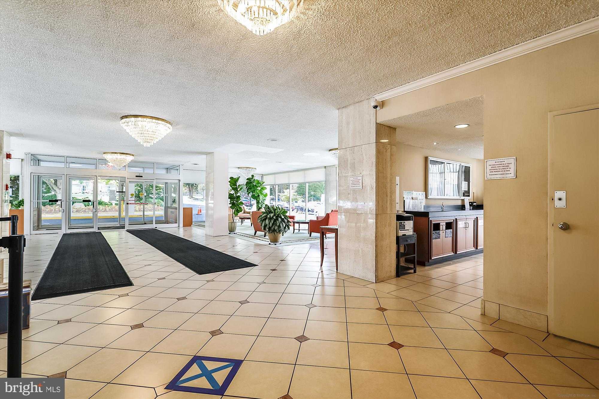 10201 Grosvenor Pl Apt 1226 photo 26