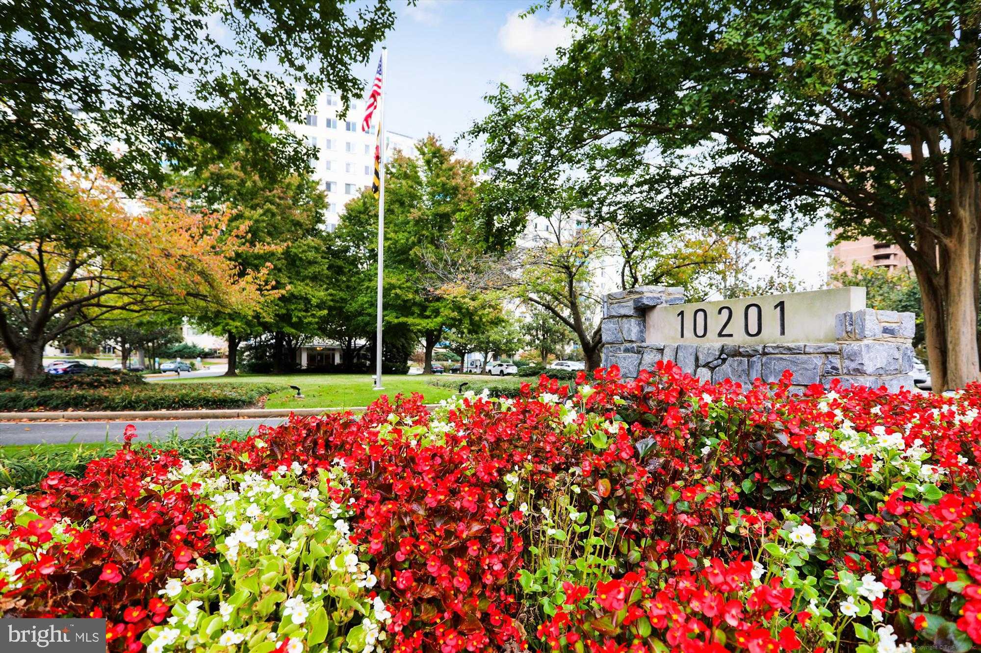 10201 Grosvenor Pl Apt 1226 photo 35