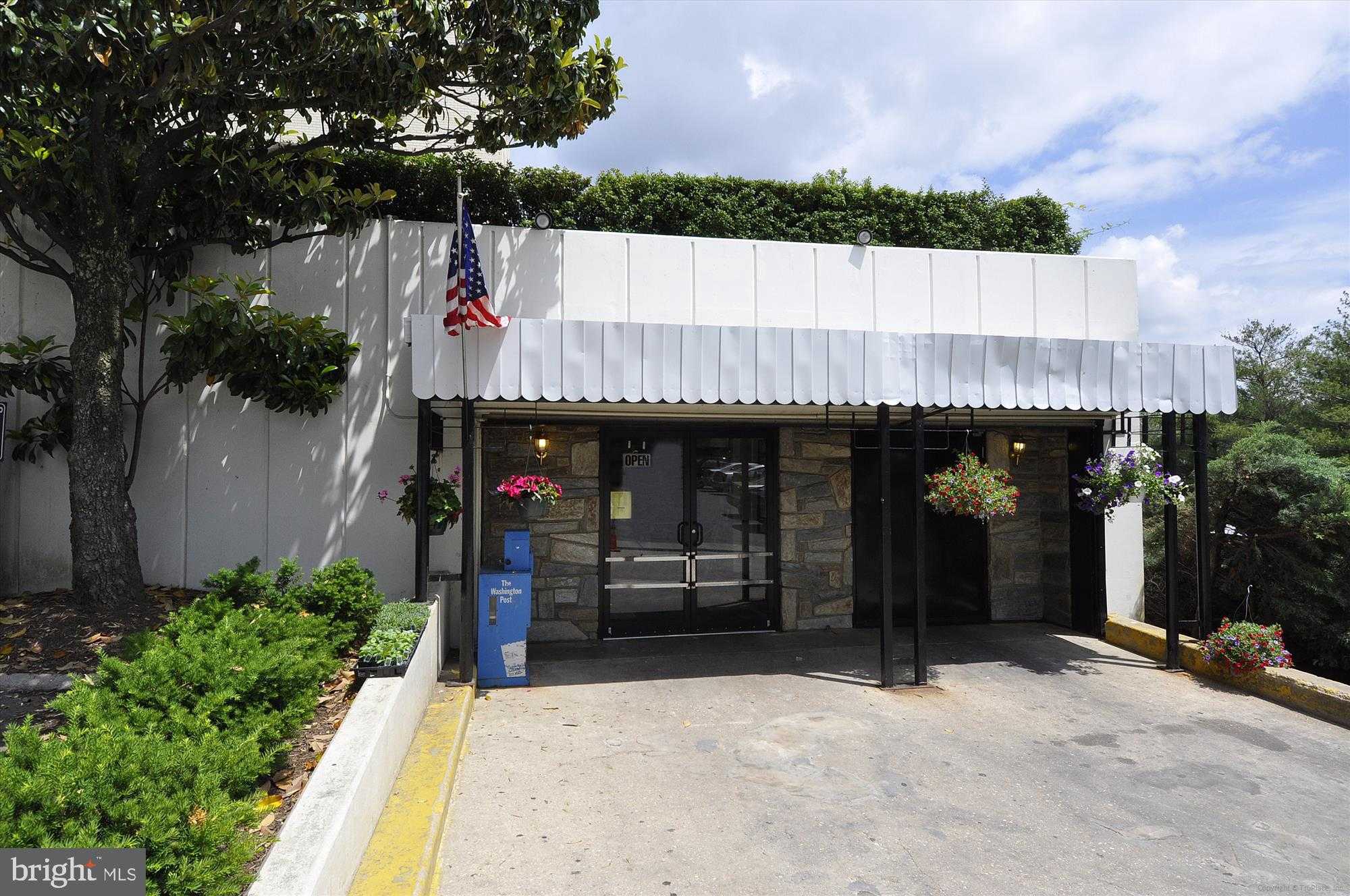 10201 Grosvenor Pl Apt 1226 photo 43