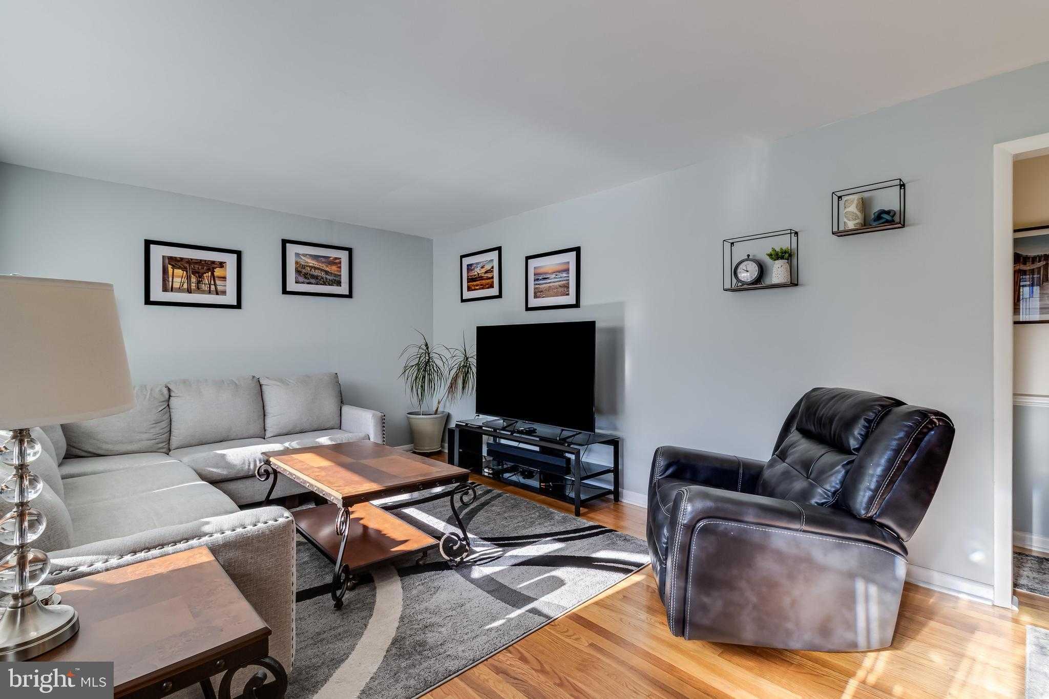 7295 Saint Marys Ave photo 21