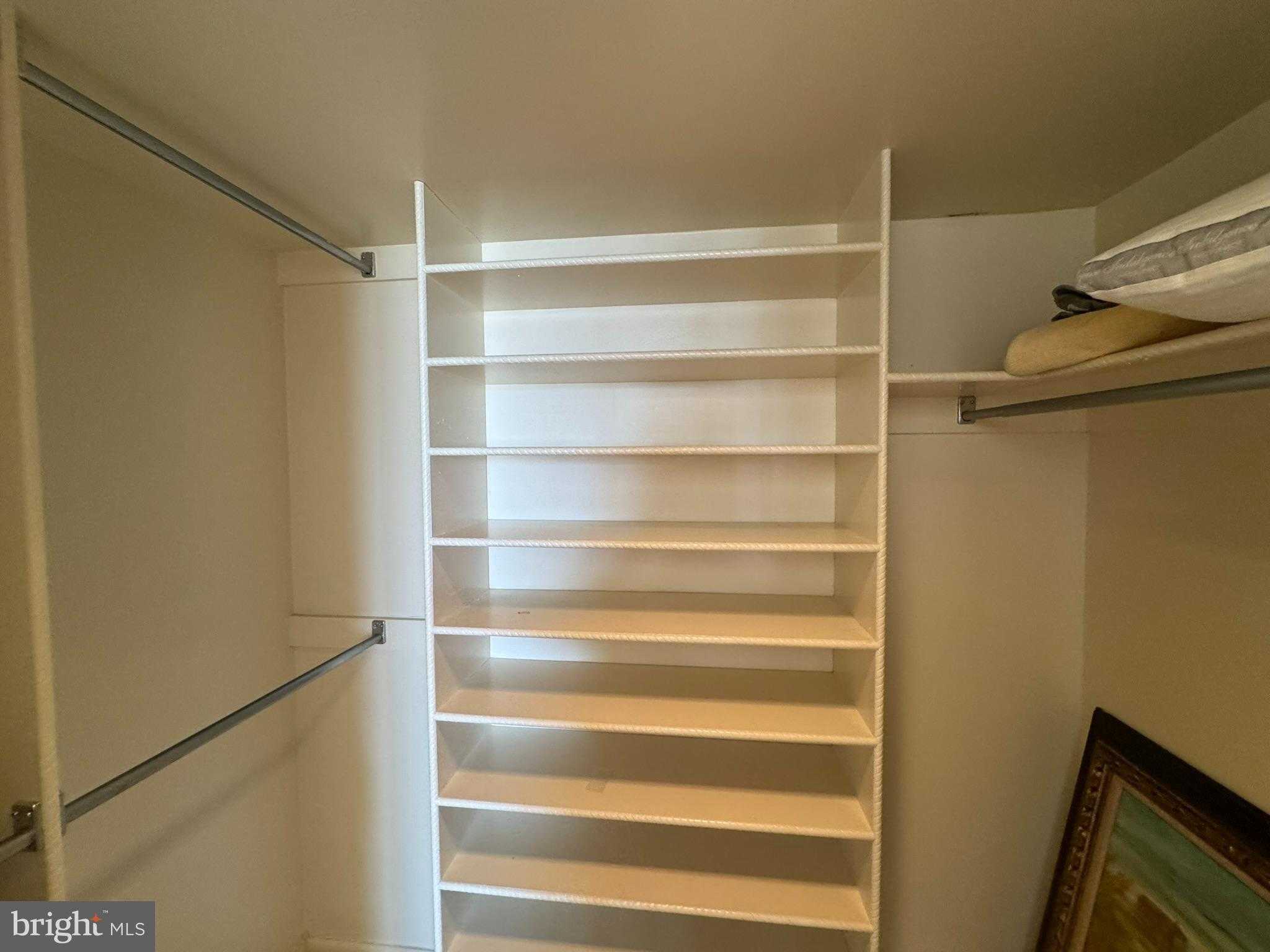 191 Presidential Blvd Unit R816 photo 33