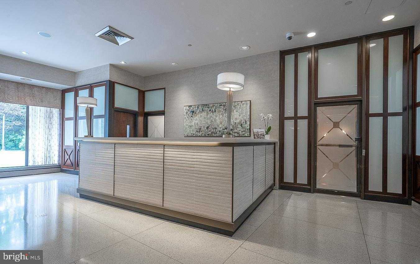 191 Presidential Blvd Unit R816 photo 4