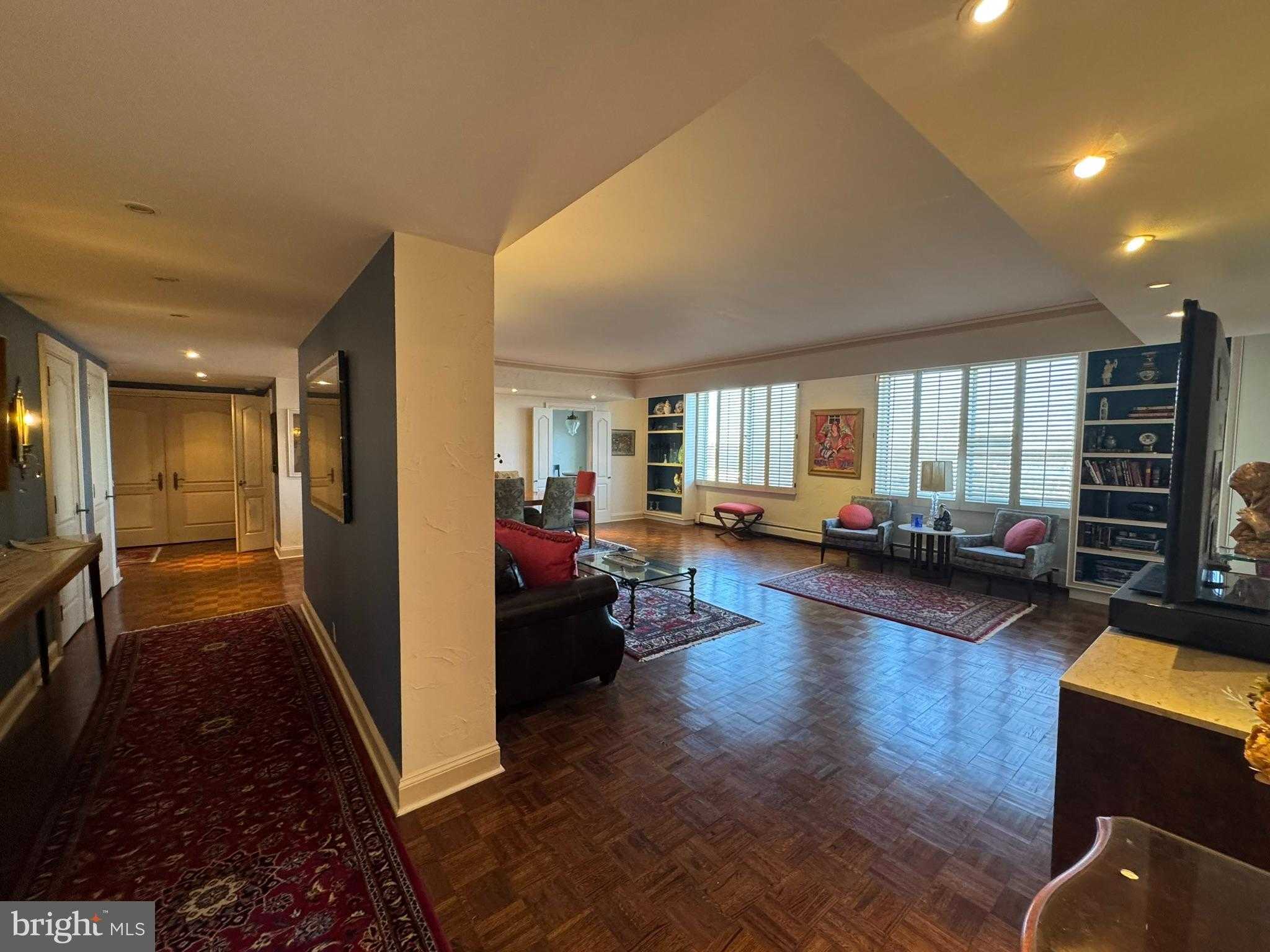 191 Presidential Blvd Unit R816 photo 40