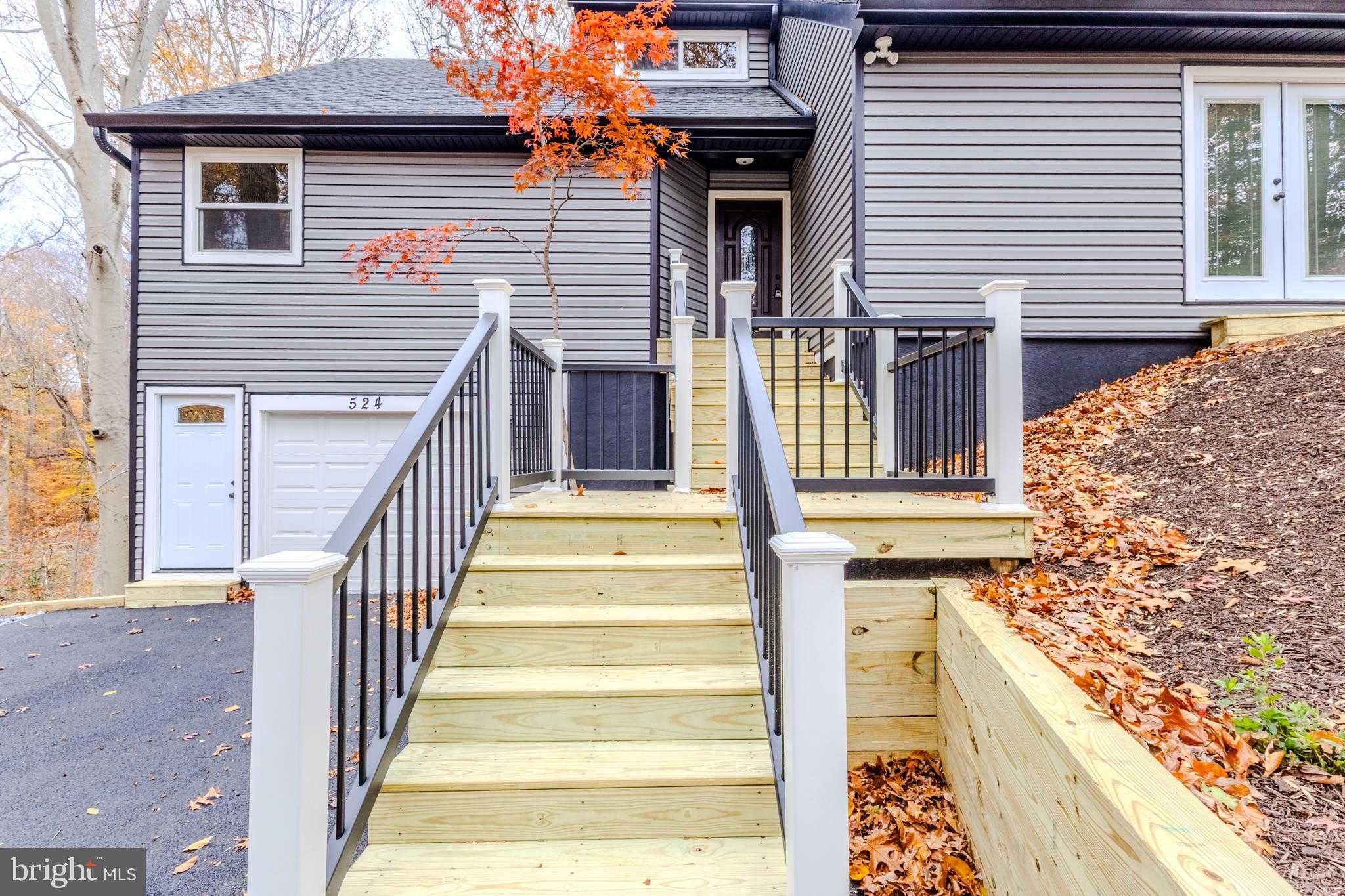 524 Ridge Rd photo 3