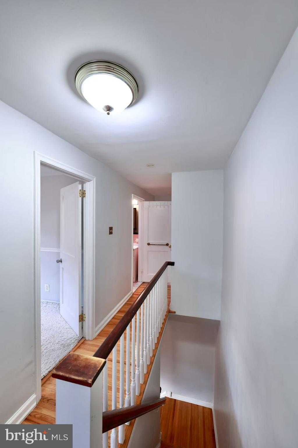 7509 Brous Ave photo 16