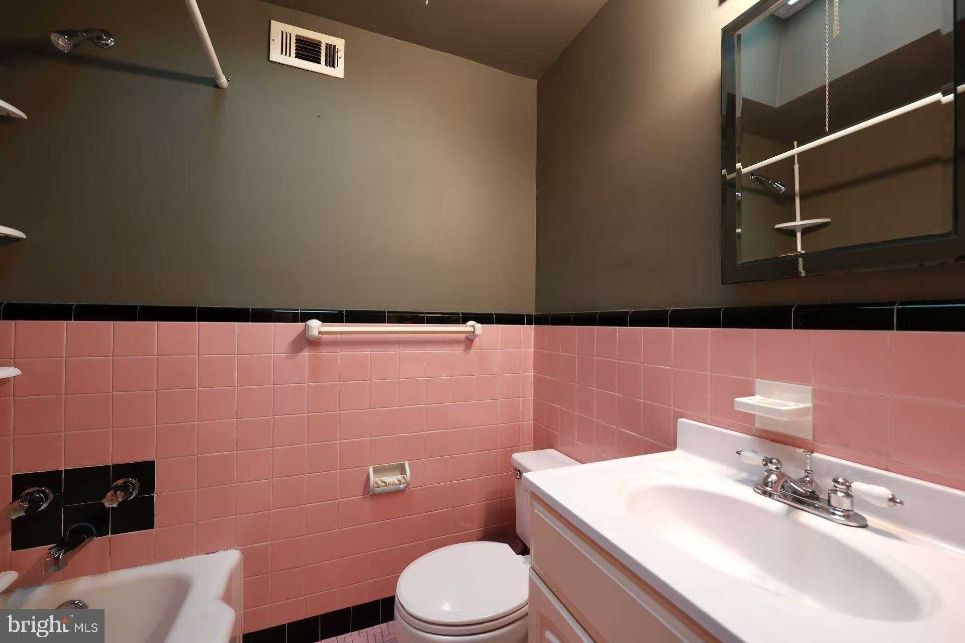 7509 Brous Ave photo 22