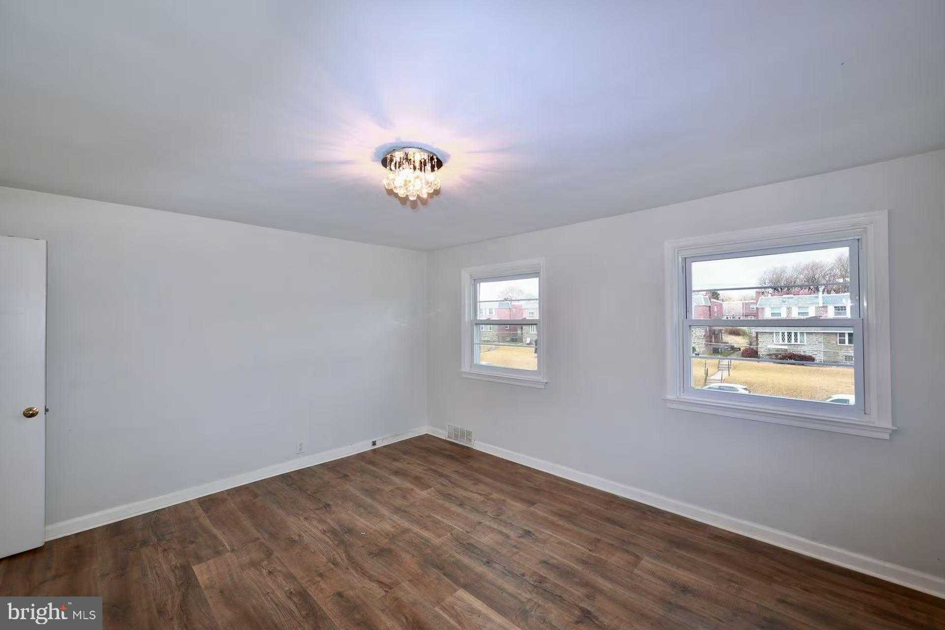 7509 Brous Ave photo 26