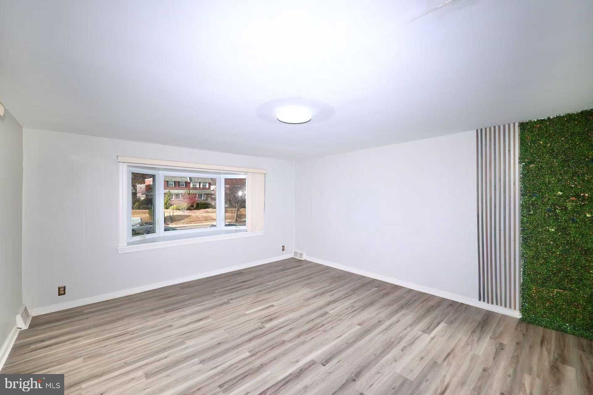 7509 Brous Ave photo 6