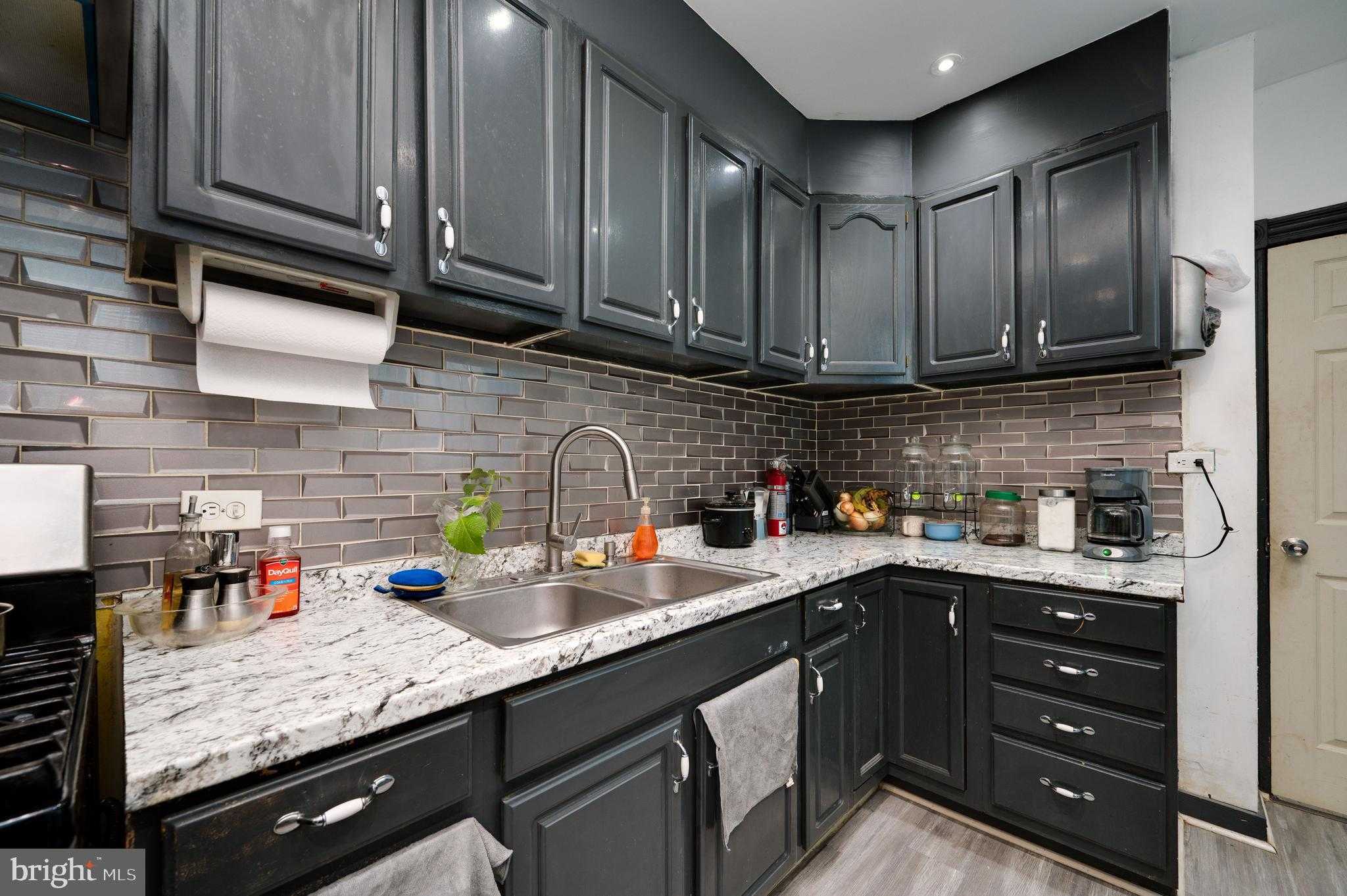 243 Pear St photo 11