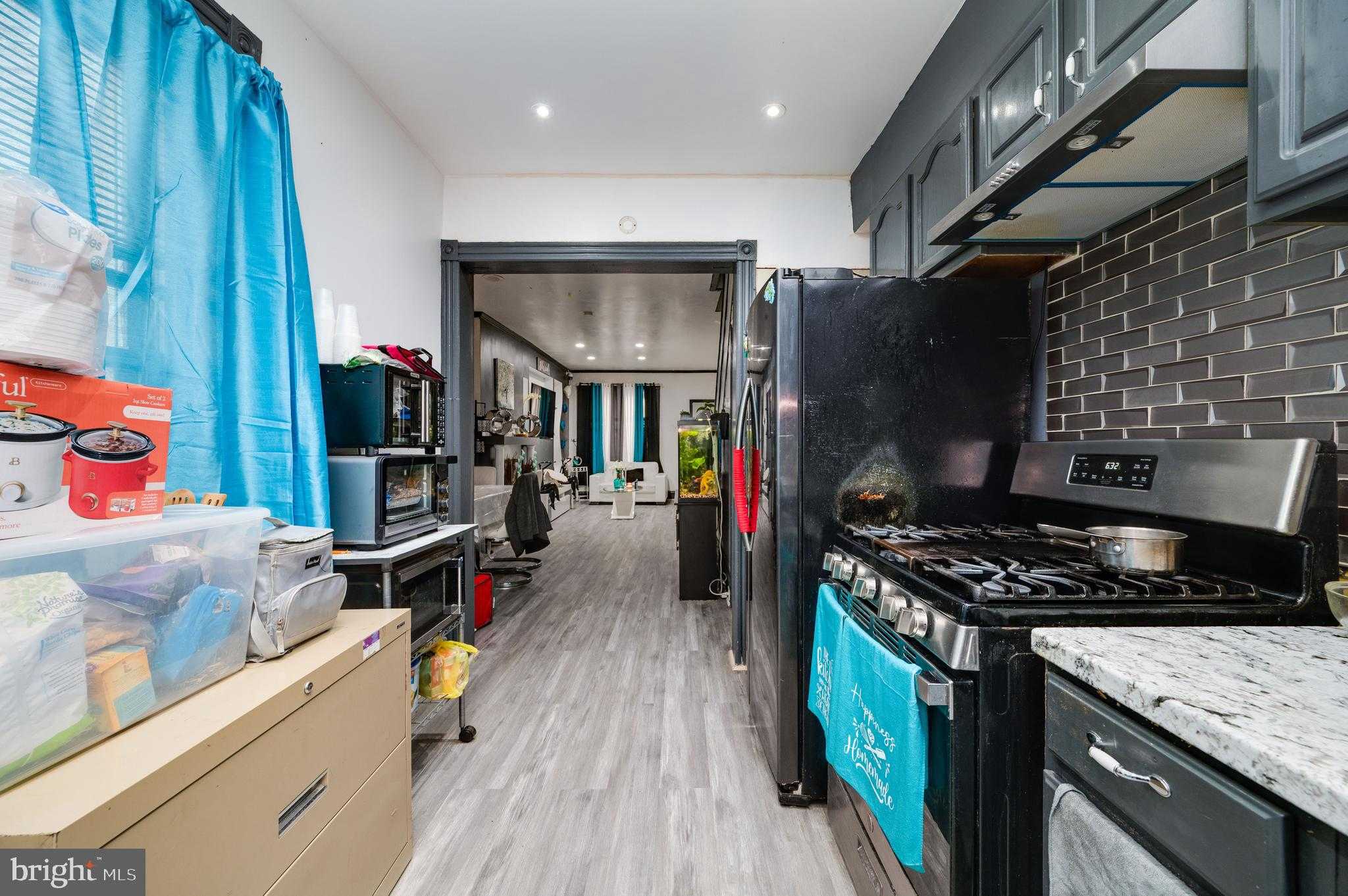 243 Pear St photo 17