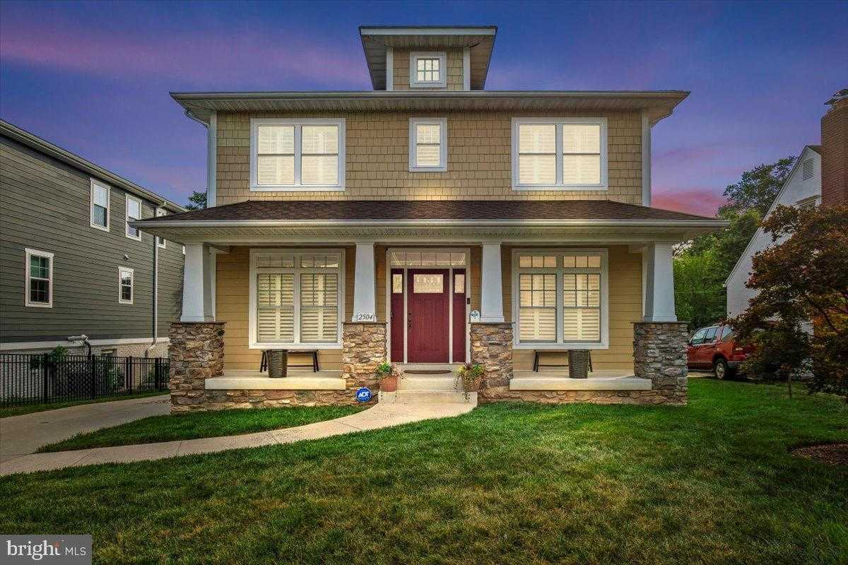 2504 Washington Blvd