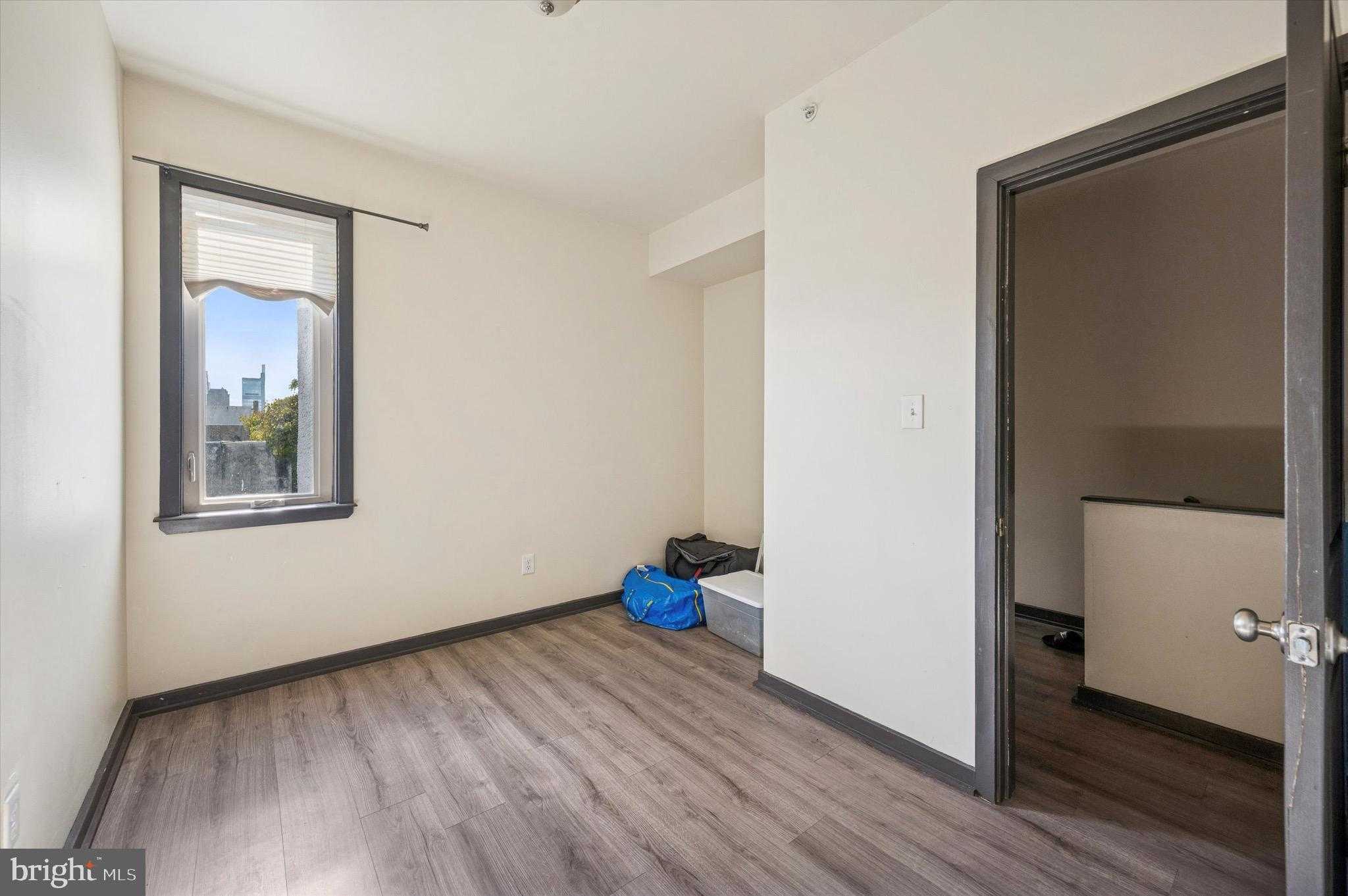 1812 W Montgomery Ave photo 23