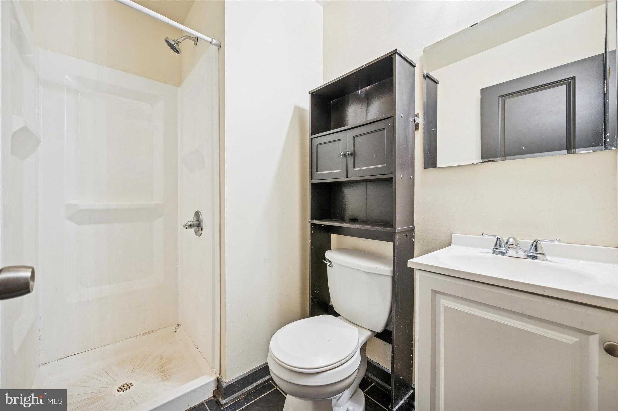 1812 W Montgomery Ave photo 3