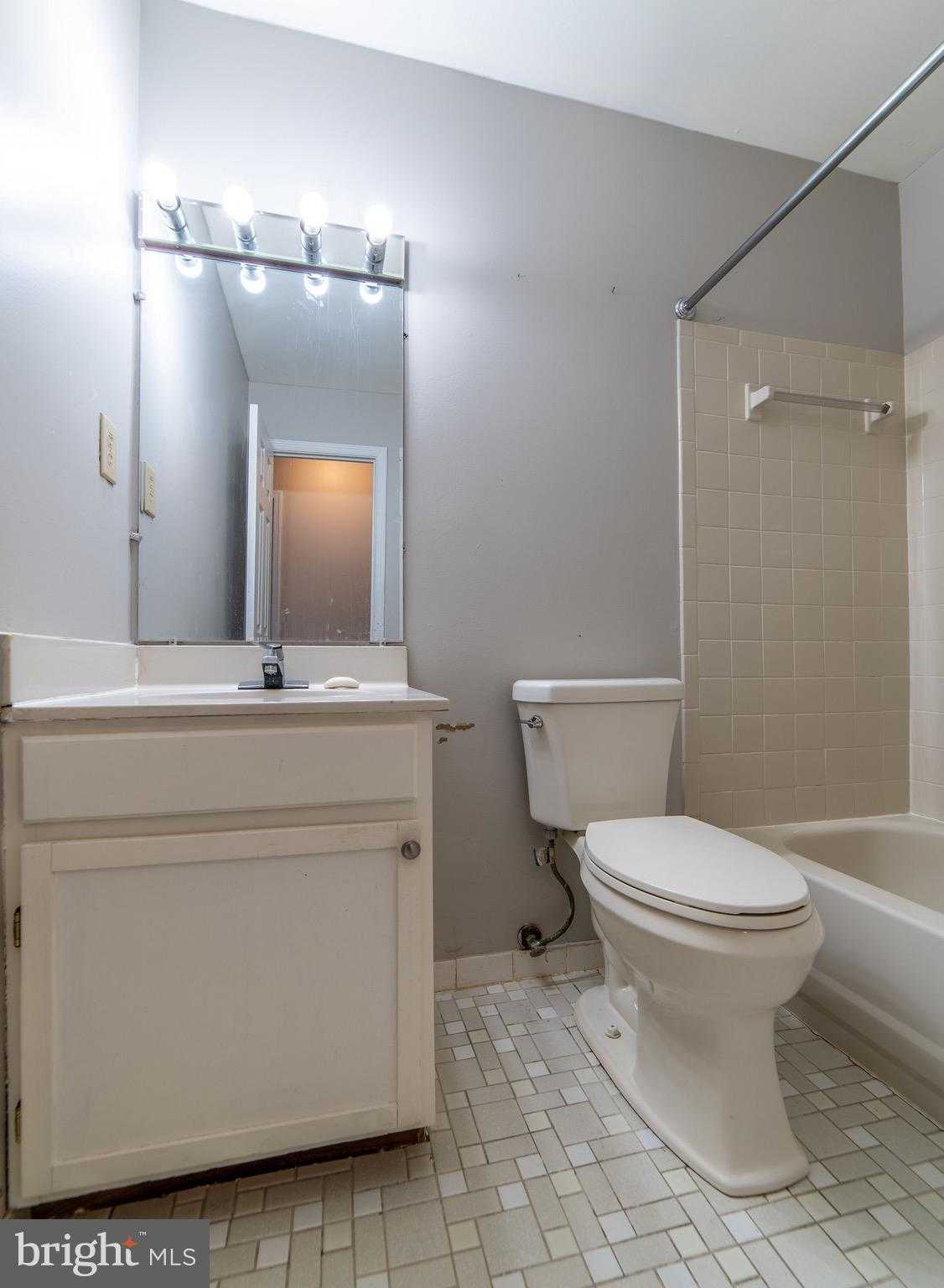 7209 Mcmillen Dr photo 14