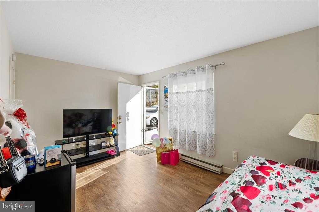 91 Dutch Mill CT photo 12