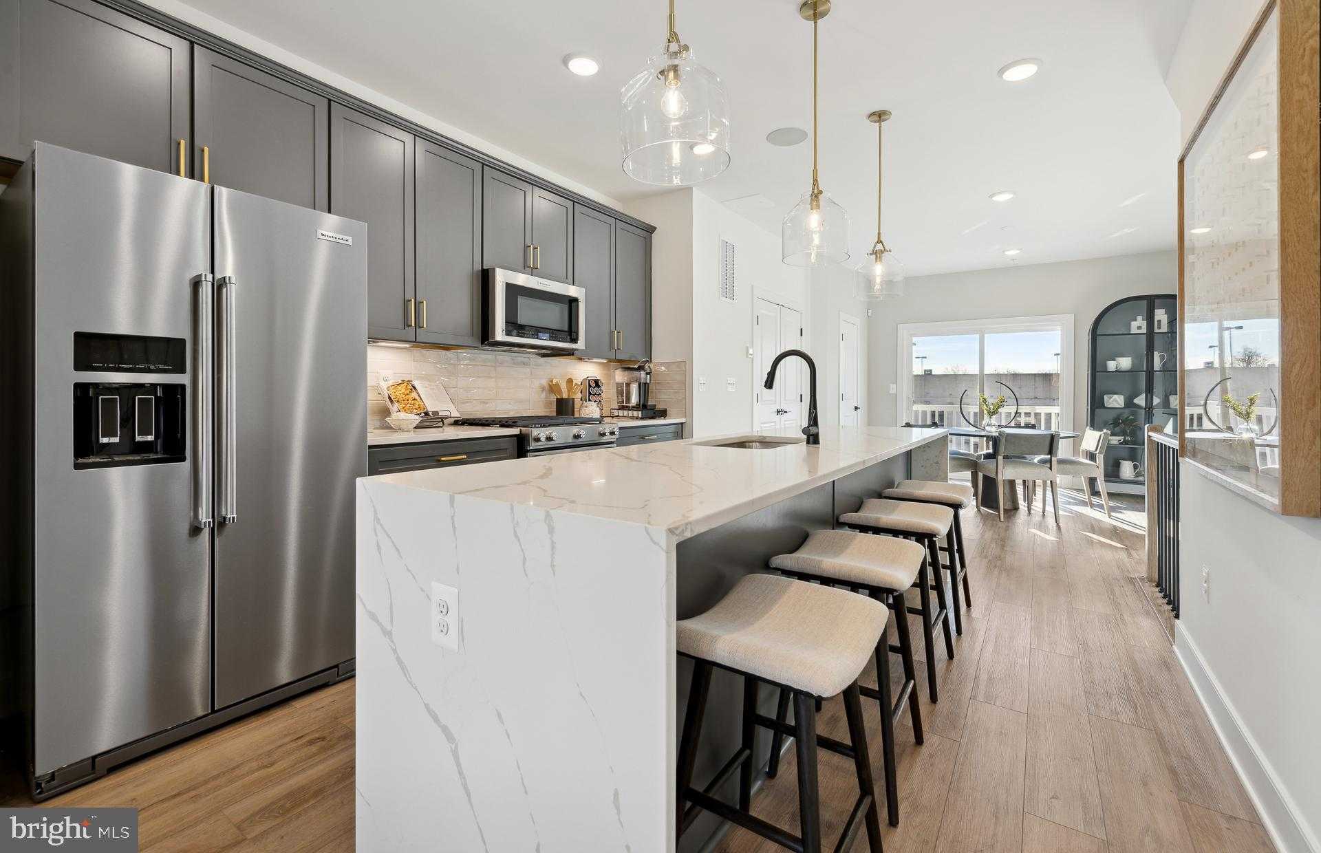 3033 Nina Clarke Dr photo 2