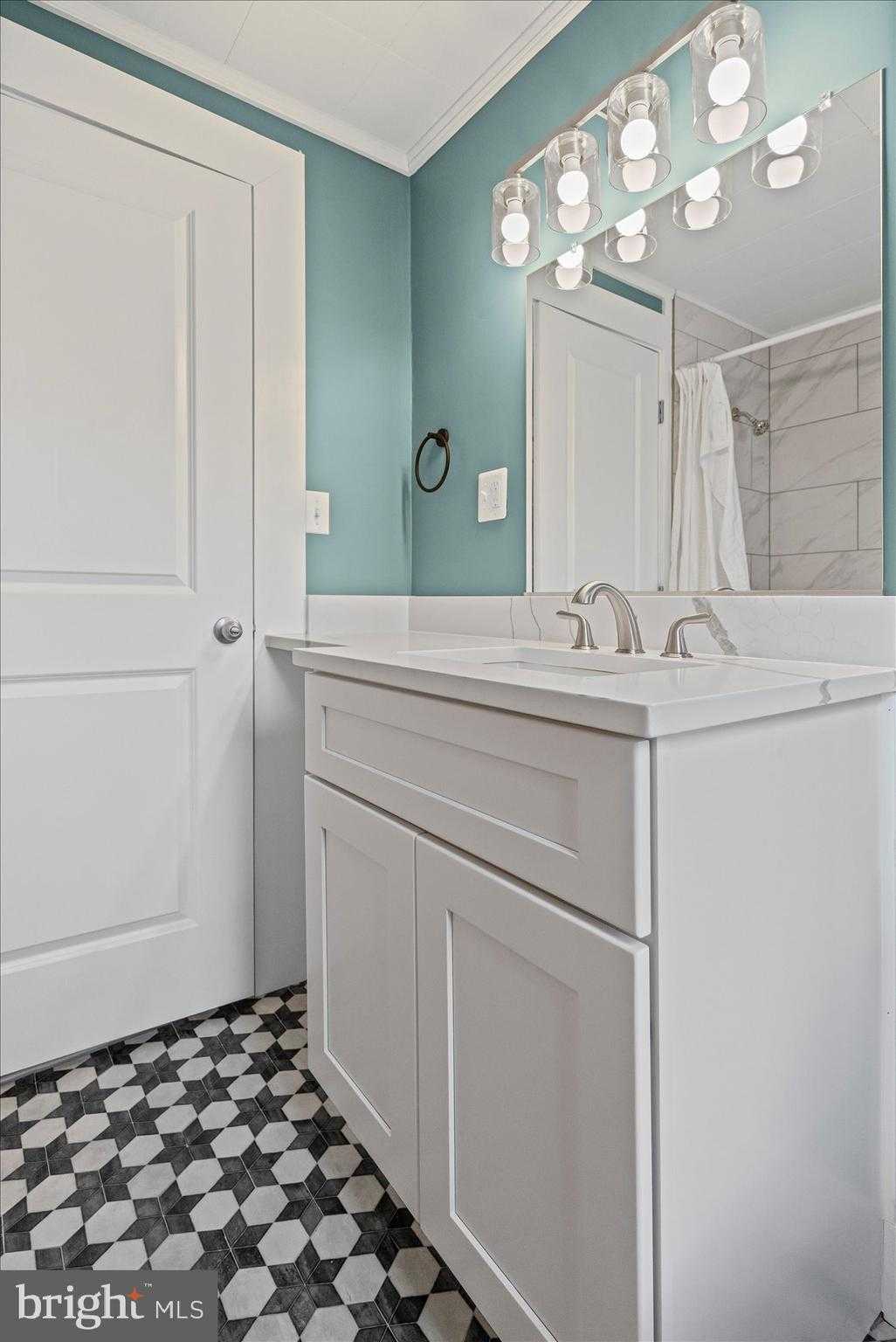 9906 Belair Rd photo 29