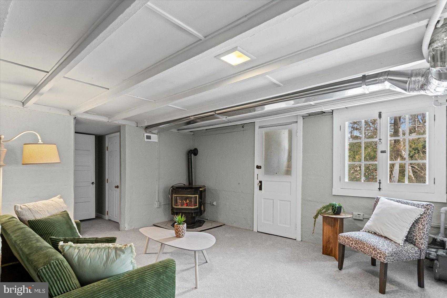 9906 Belair Rd photo 37