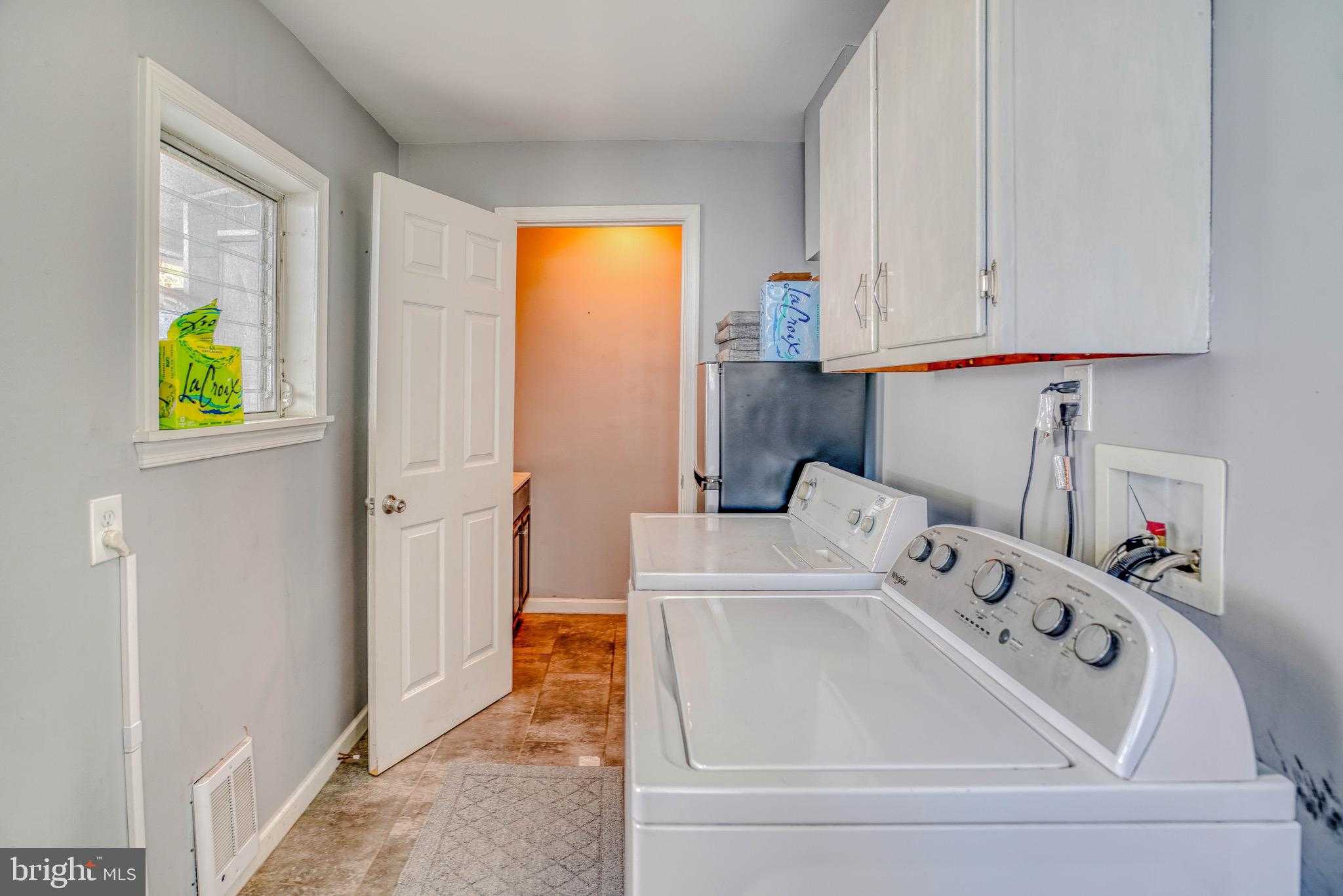 320 Hermitage St photo 25