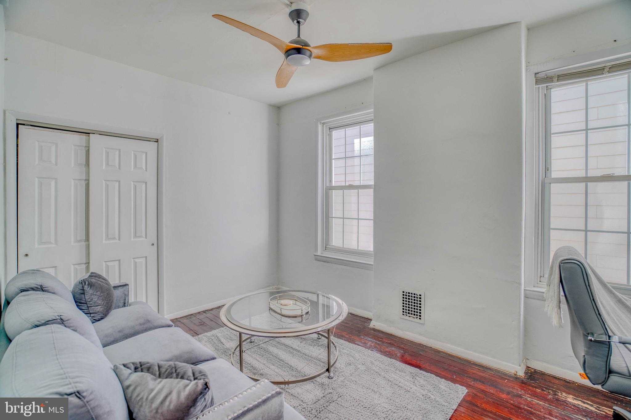 320 Hermitage St photo 38