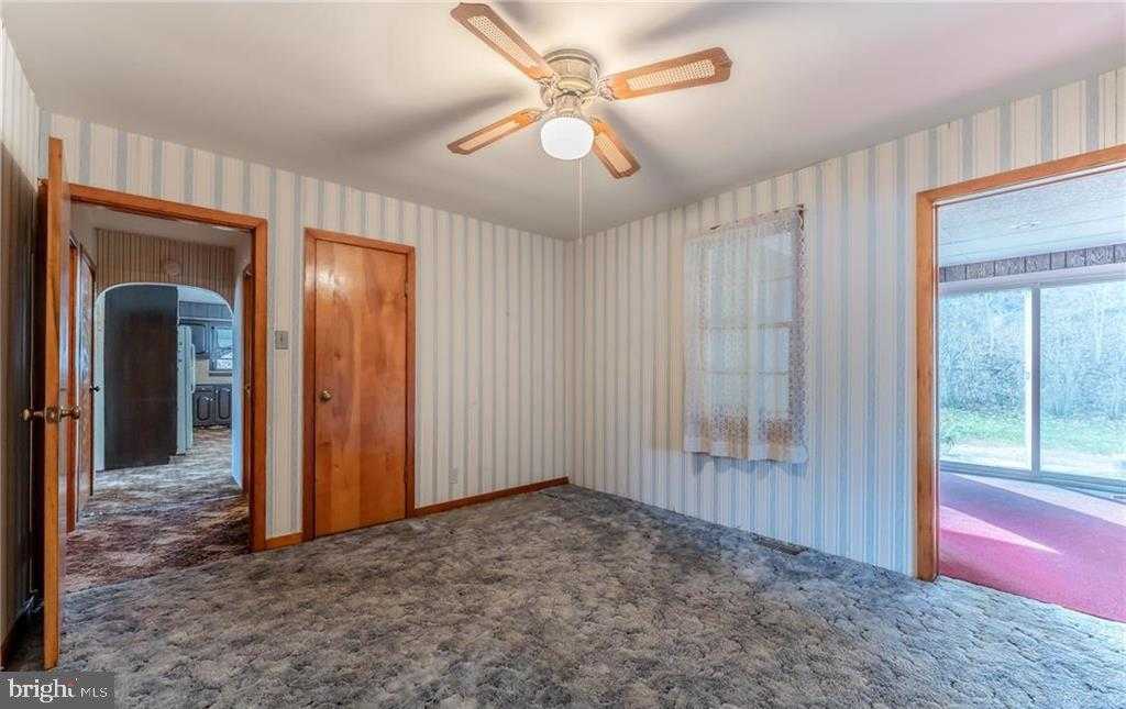 1760 W Penn Pike photo 28