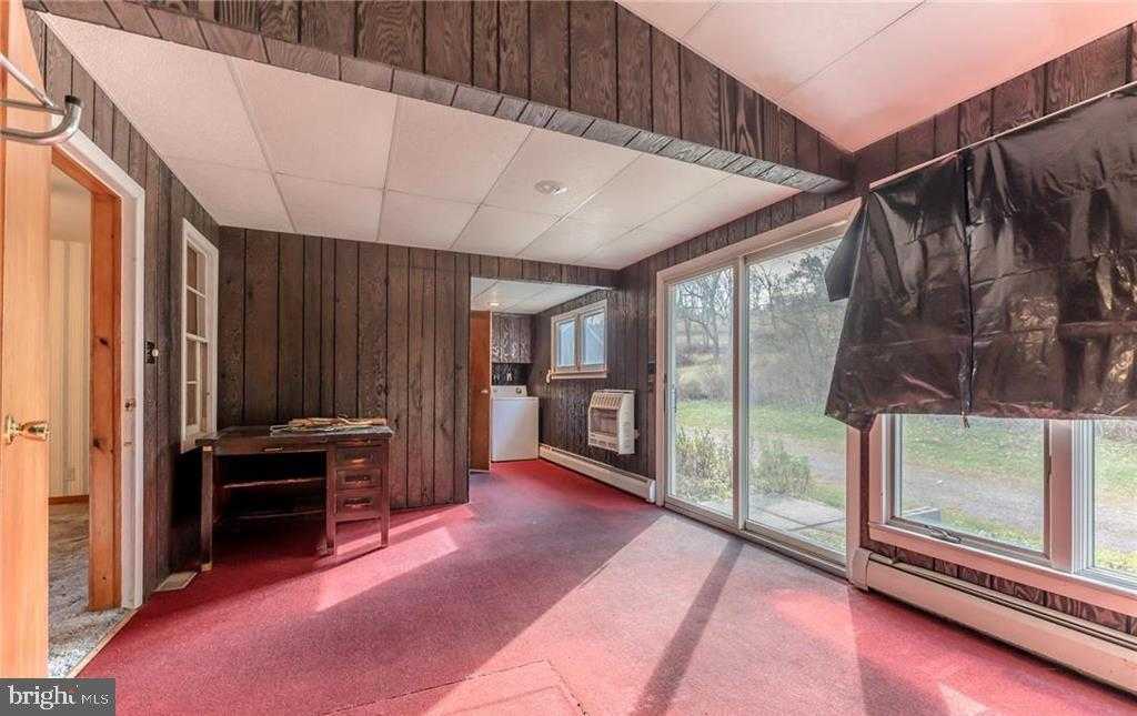 1760 W Penn Pike photo 34